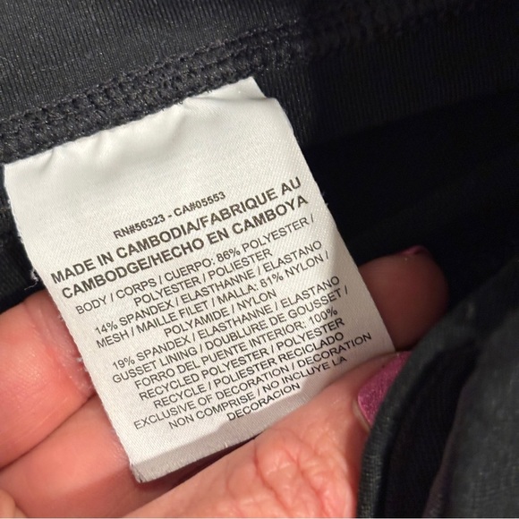 Nike Women's Epic Run Tight Fit Black Running Tight 872261-011 Size Medium - Picture 7 of 14